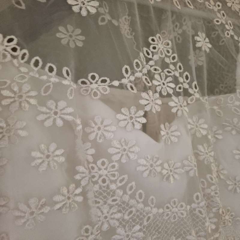 Beautiful Wedding Dress with great detail - Size S