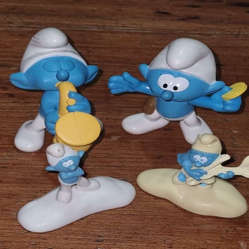 4 x Smurf Figurines / Toys