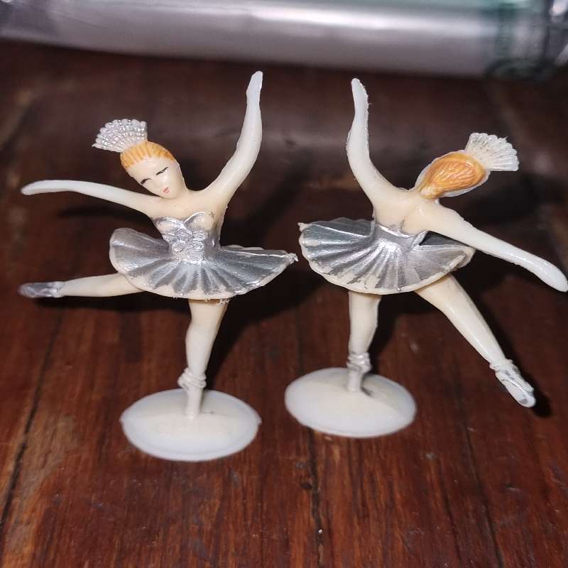 2 x Vintage Ballerina Figurines - 6cm