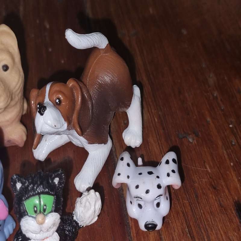 3 x Dogs & 3 x Cats - Figurines / Toys