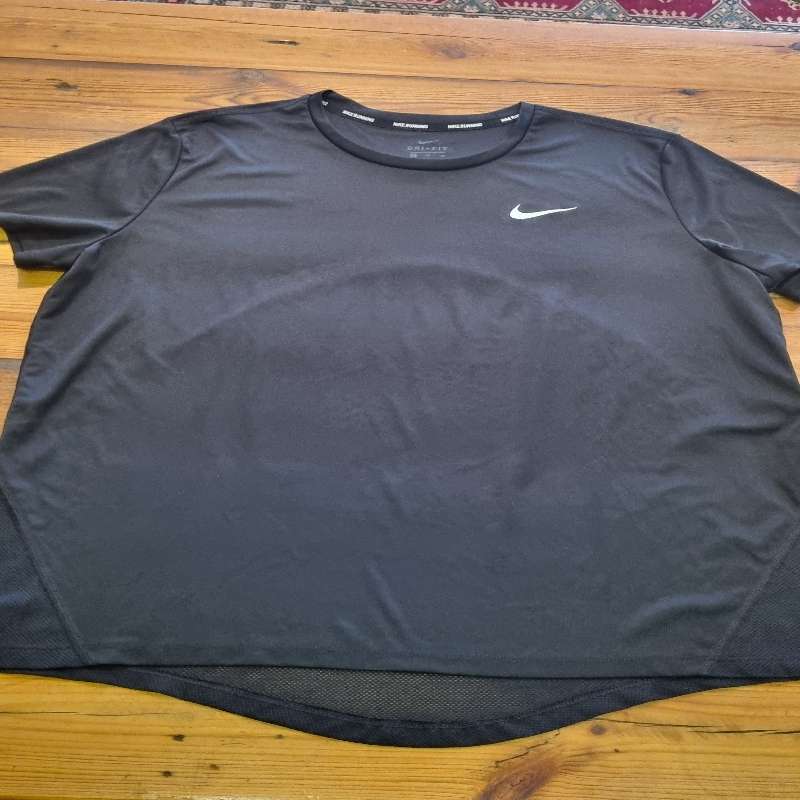 Nike Dri-Fit T-Shirt - Size XL