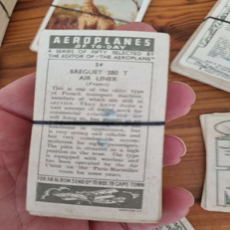 Large Lot of old Cigarette Cards - Unchecked