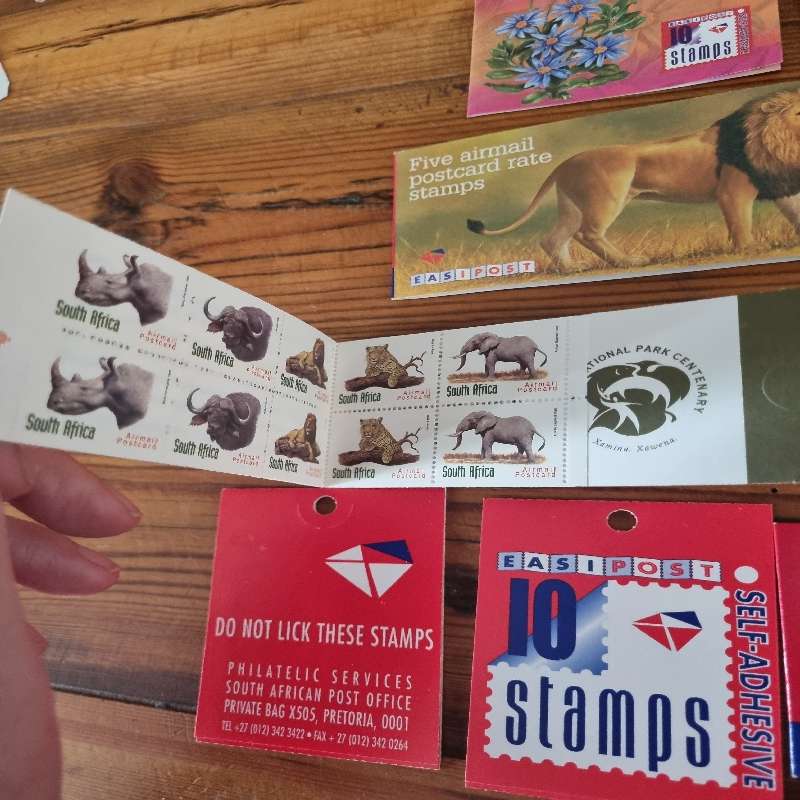 10 x Postage stamp booklets, incl. Big Five