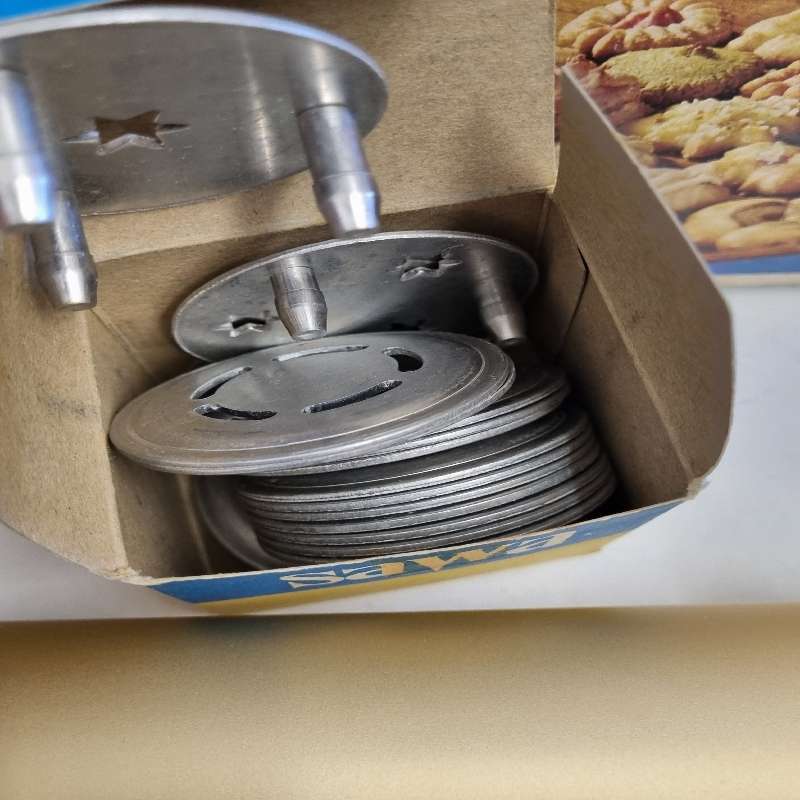 Vintage SAWA 2000 Deluxe Cookie press - Made in Sweden