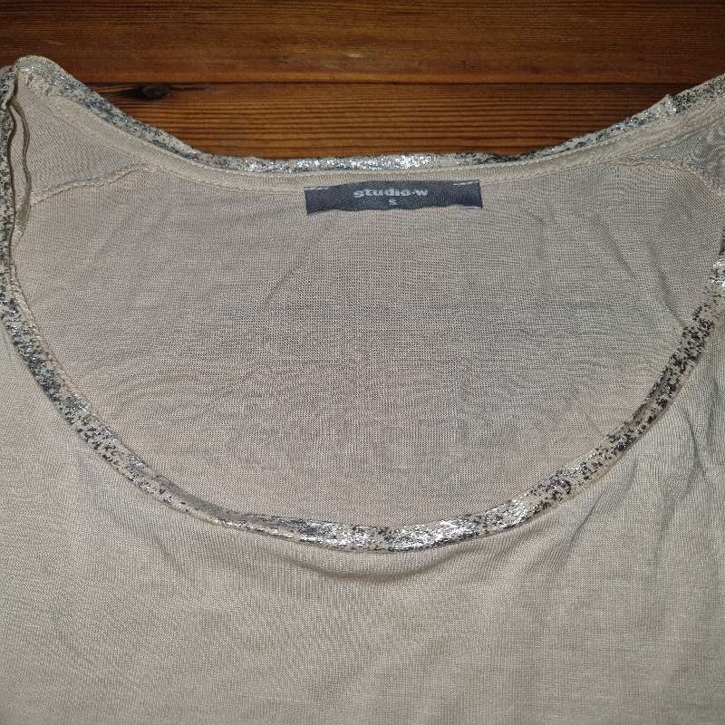 Studio-W T-shirt - Size S