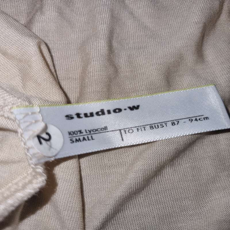 Studio-W T-shirt - Size S