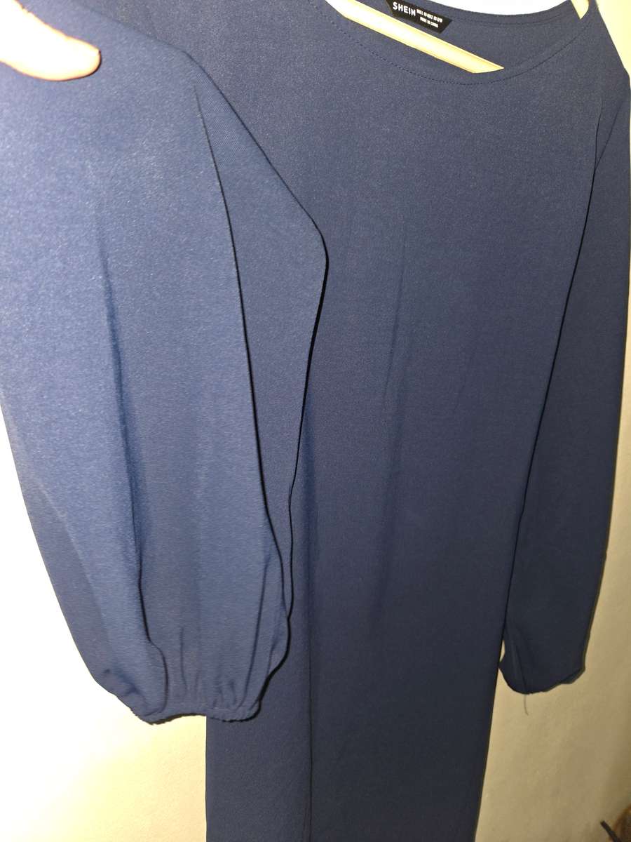 Beautiful Navy Dress - can be worn with or without belt - Size L