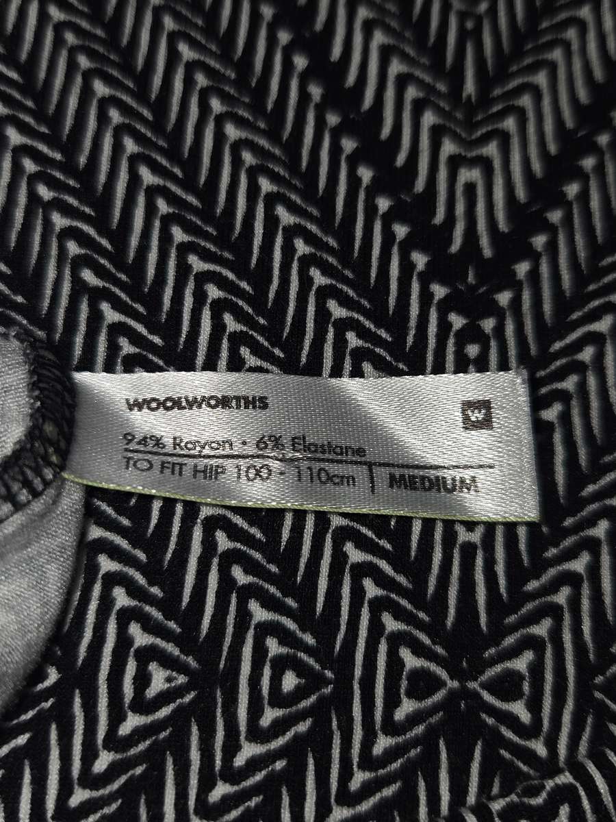Woolworths skirt - Size M