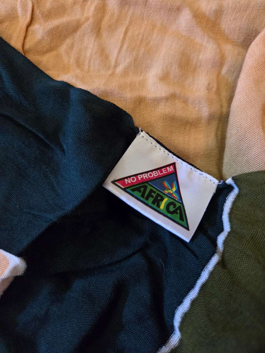 Large African themed throw / scarf / sarong