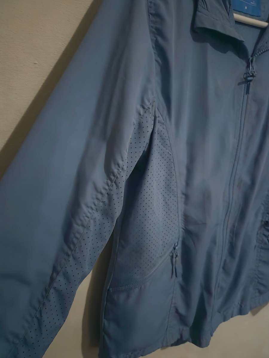 Livefit Jacket - Size M