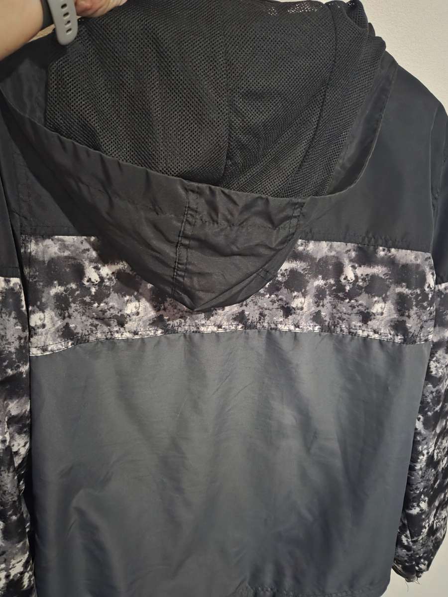 Livefit Jacket - Size S