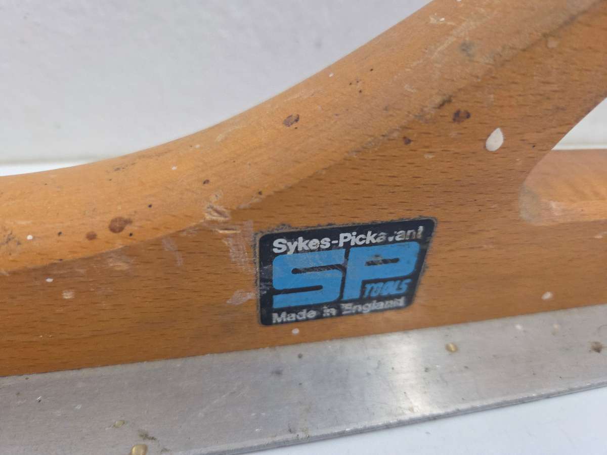 Vintage Sykes-Pikavant Auto Body Abrasive Paper holder
