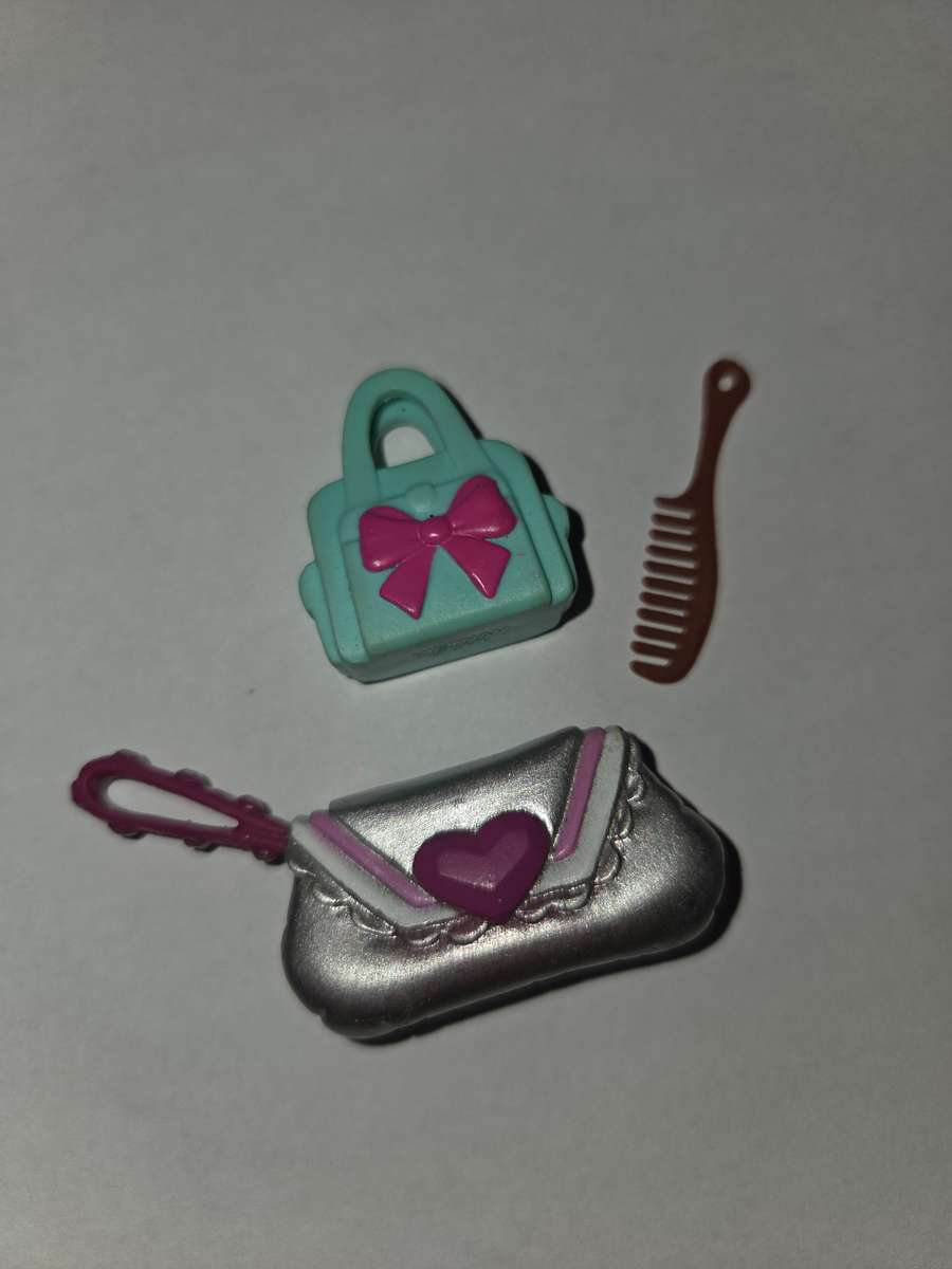 3 x Barbie accessories - Handbags & Comb