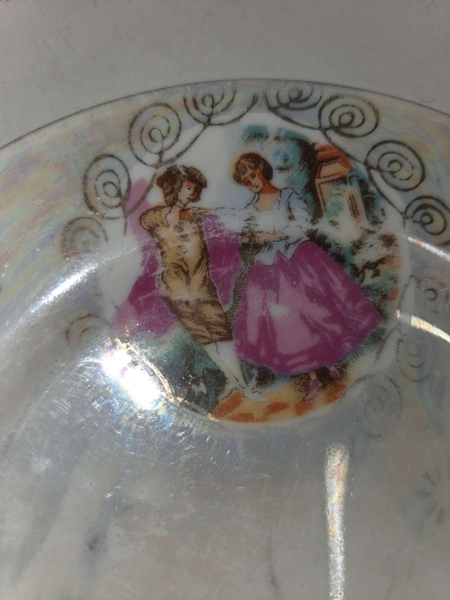 Beautiful Vintage Side Plate - Diameter - 15cm