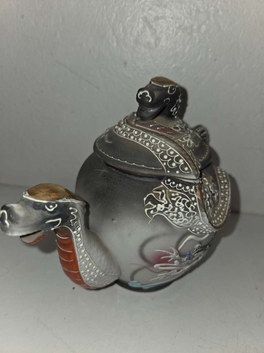 Oriental Teapot with dragon detail