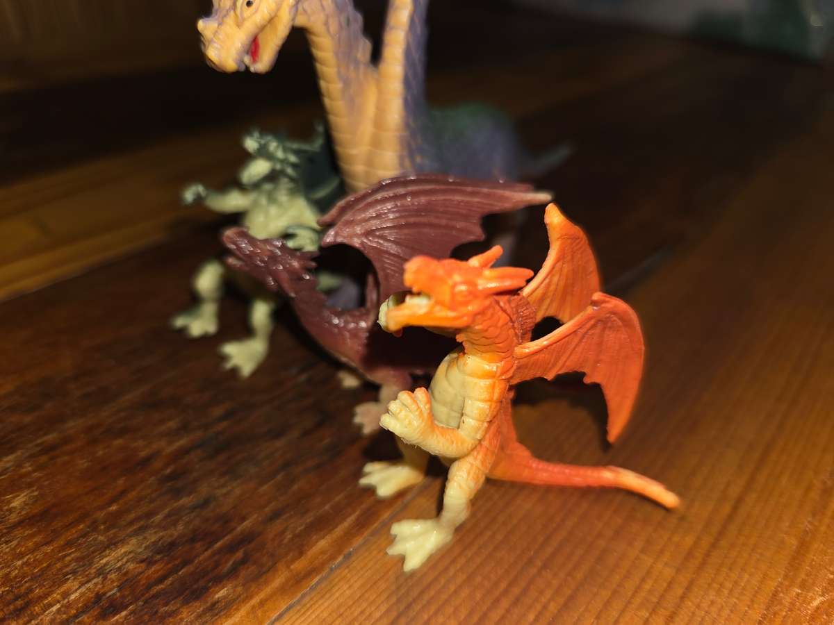 4 x Dragon Figurines / Toys