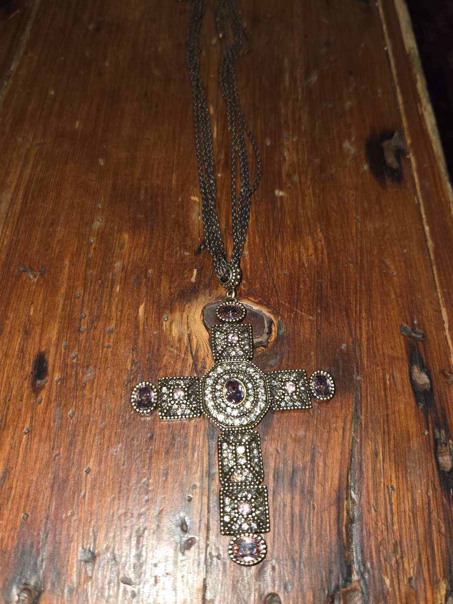 Necklace with Beautiful Cross Pendant