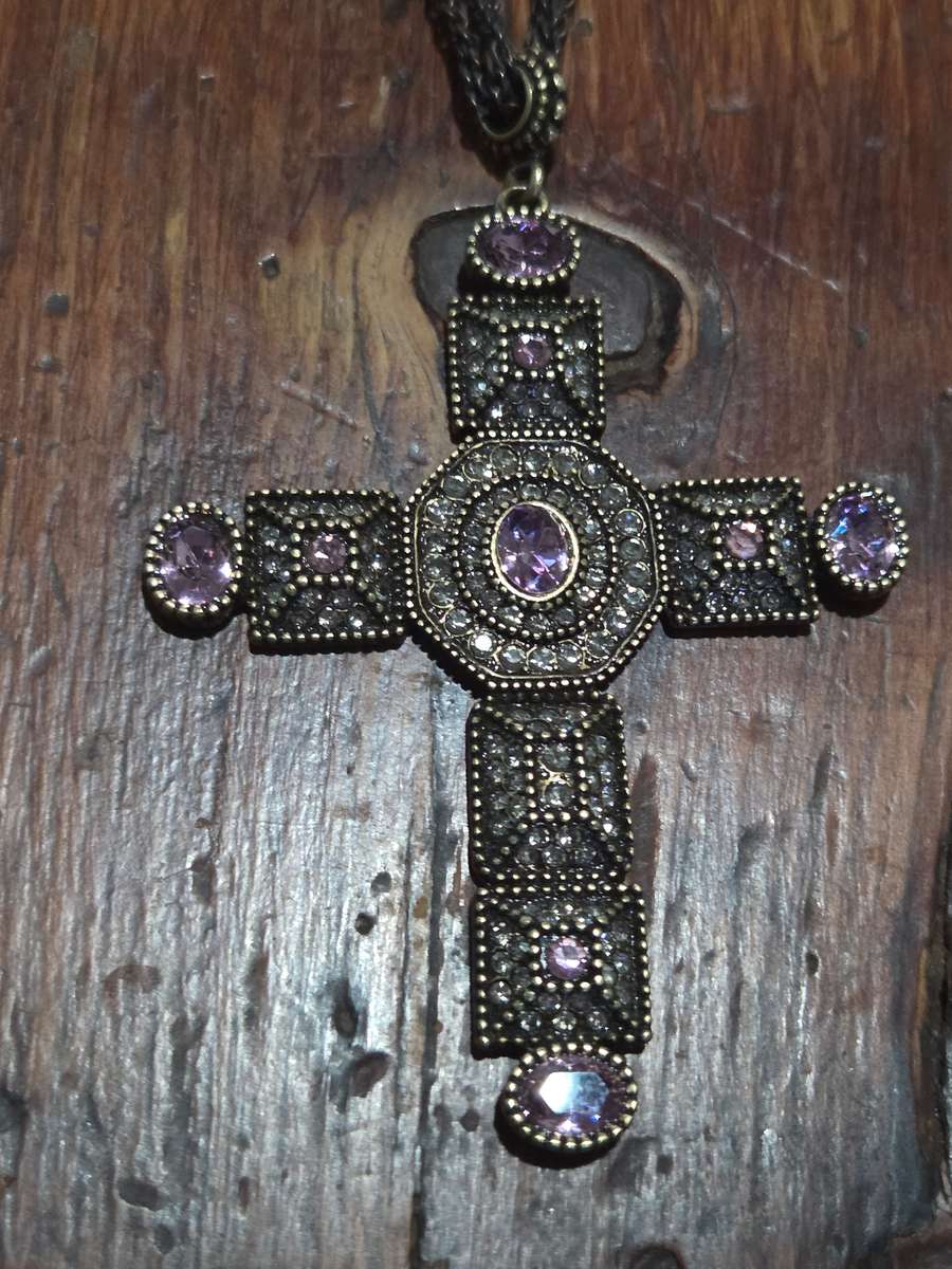 Necklace with Beautiful Cross Pendant