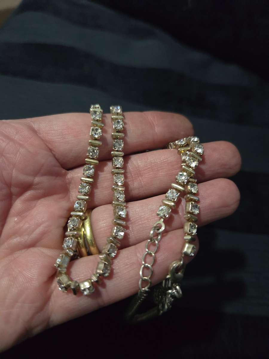 Beautiful Vintage Rhinestone Necklace