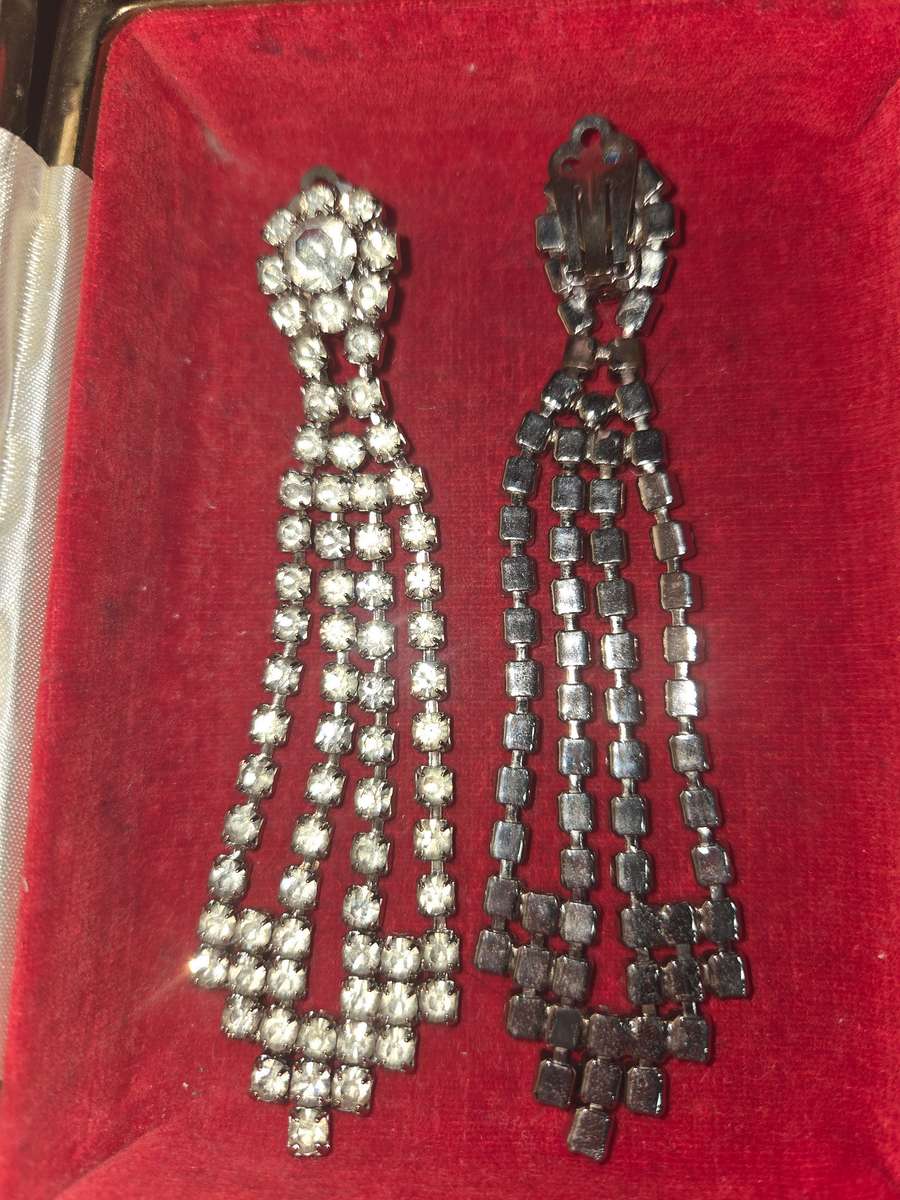 2 pairs of Large Vintage earring Perfect condition and very good quality - Big statement pieces