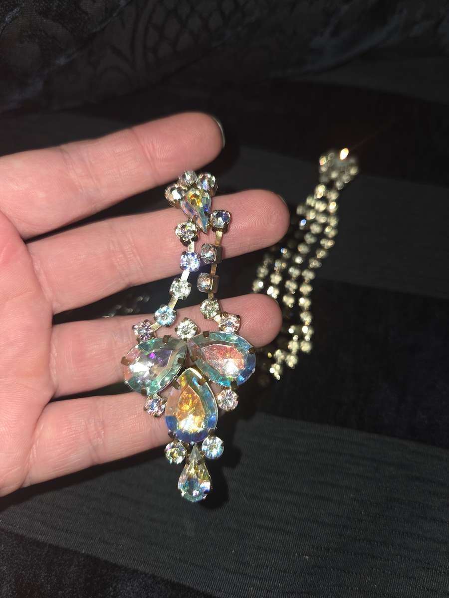 2 pairs of Large Vintage earring Perfect condition and very good quality - Big statement pieces