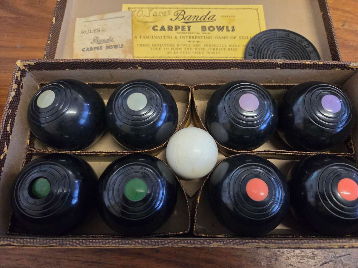 Vintage Banda Carpet Bowls Set In Original Packaging - Made In England