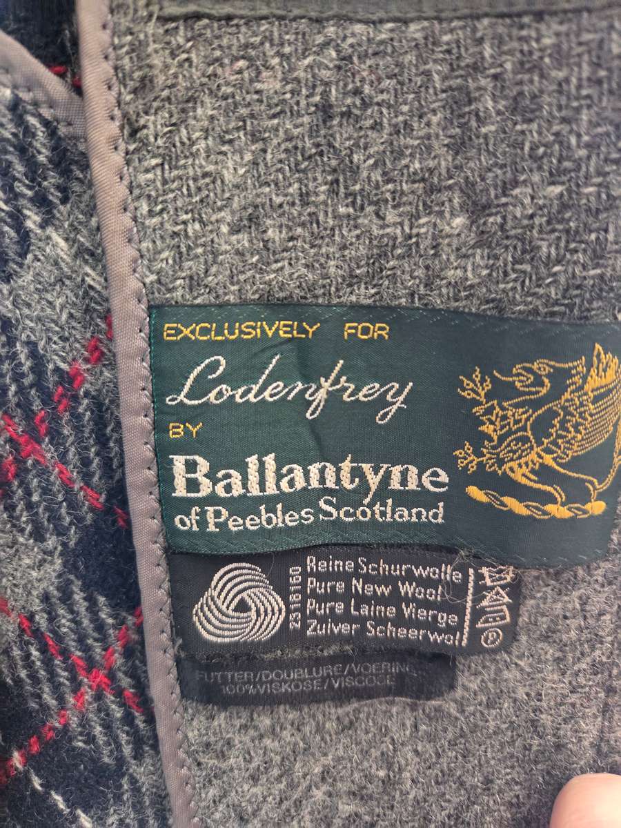 Genuine Vintage Lodenfrey wool coat - Scotland - Beautiful good quality coat - Size L/XL
