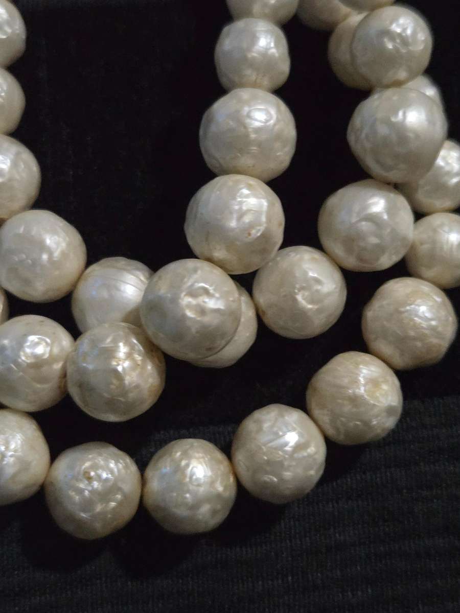 Vintage 3 String Necklace with beautiful clasp