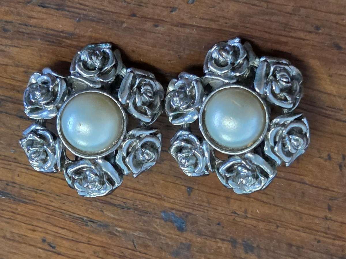 Vintage Clip-on Earrings
