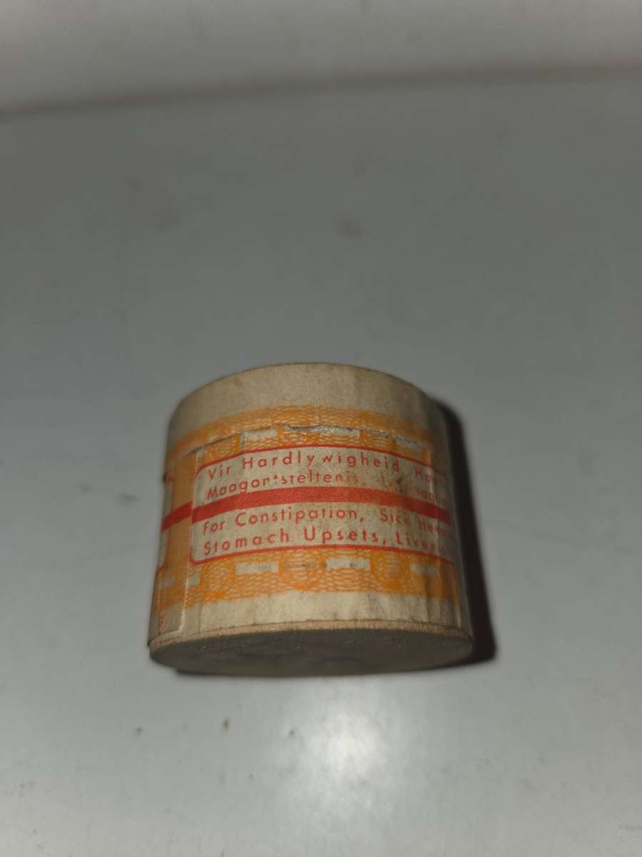 Vintage Wooden pill container - Beecham's pills
