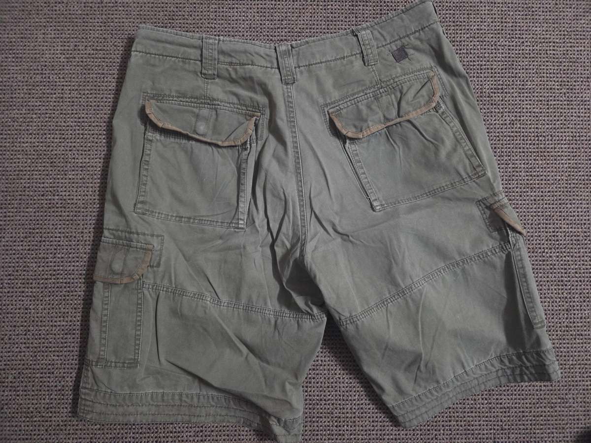 Woolworths Cargo shorts - Size 36 - 100% Cotton - Great Quality