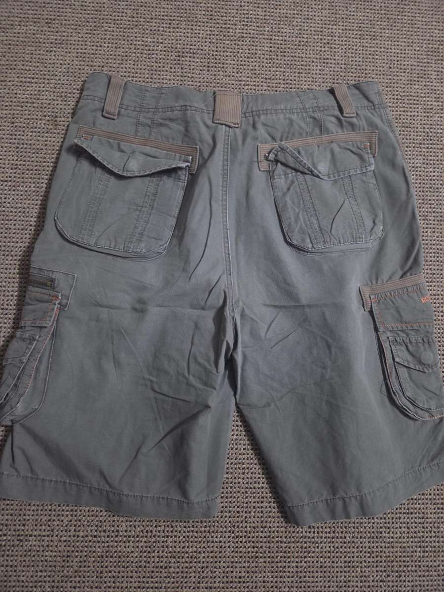 Woolworths Cargo shorts - Size 36 - 100% Cotton - Great Quality
