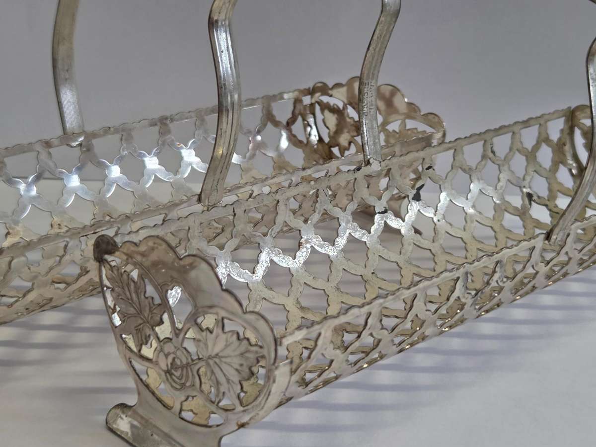 2 x Vintage After Eight Holders / Useful as Cookie or bread tray - Made in England