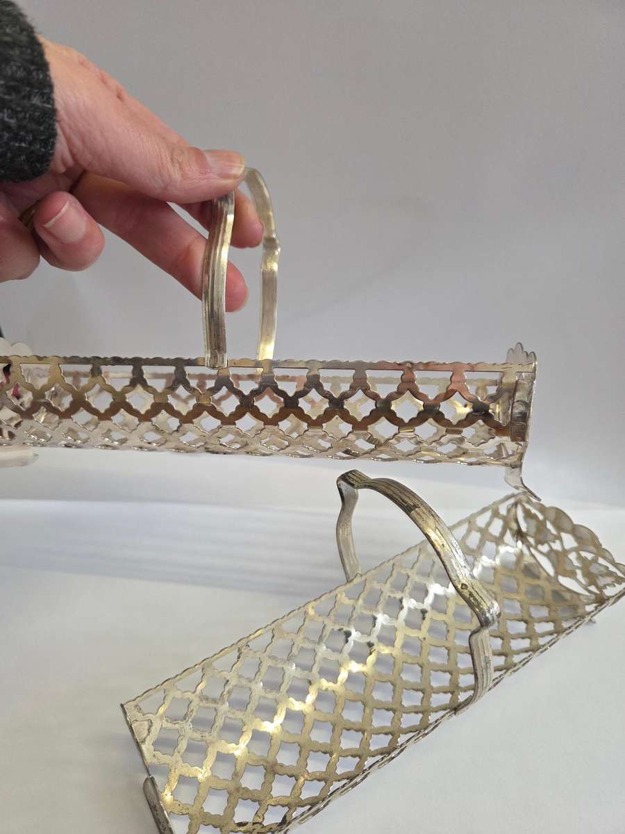 2 x Vintage After Eight Holders / Useful as Cookie or bread tray - Made in England