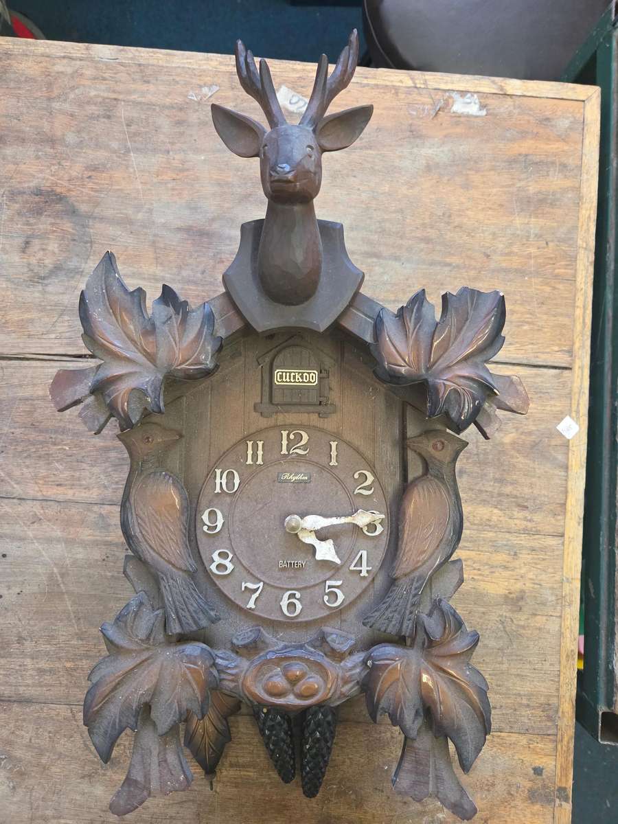 Rhythm Japan Battery Cuckoo Clock - Selling for parts or restoration - See pictures for condition