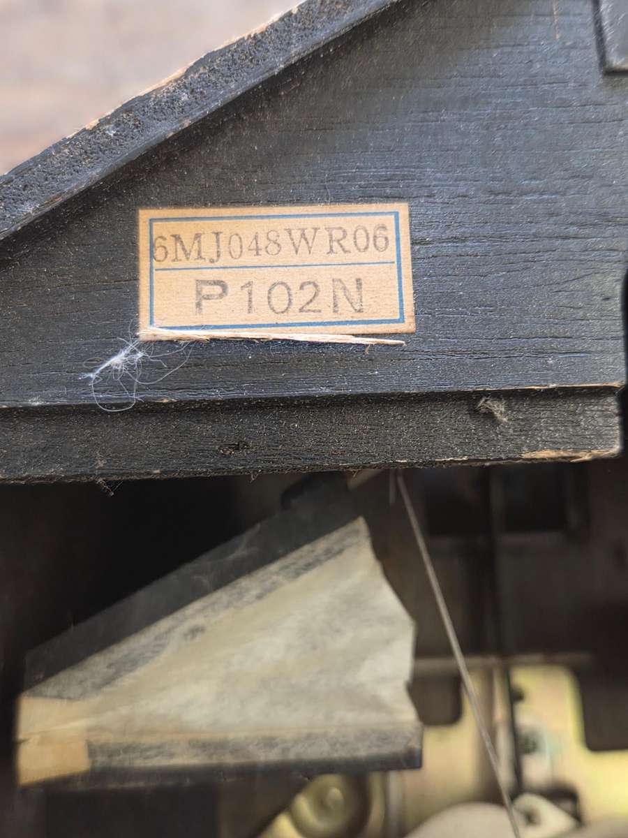 Rhythm Japan Battery Cuckoo Clock - Selling for parts or restoration - See pictures for condition