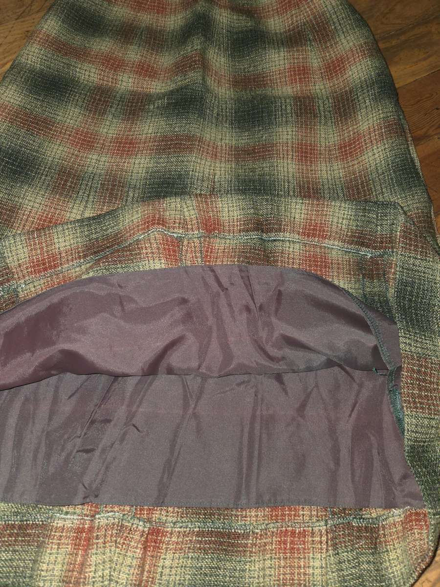 Vintage Wool Skirt with lining - Great Quality! Size S/M