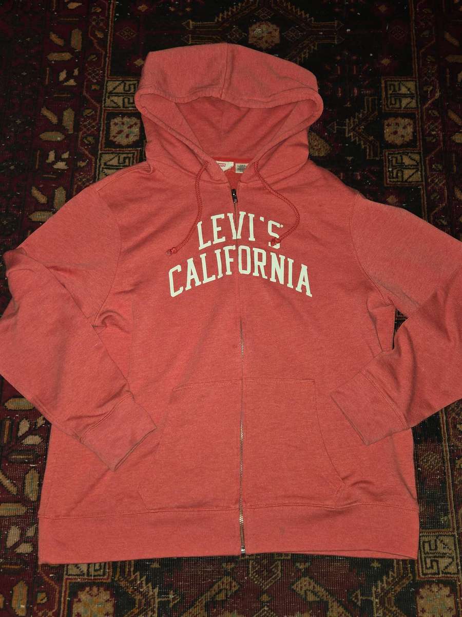 Levi's Zip Hoodie - Size XL Great condition - Worn Twice