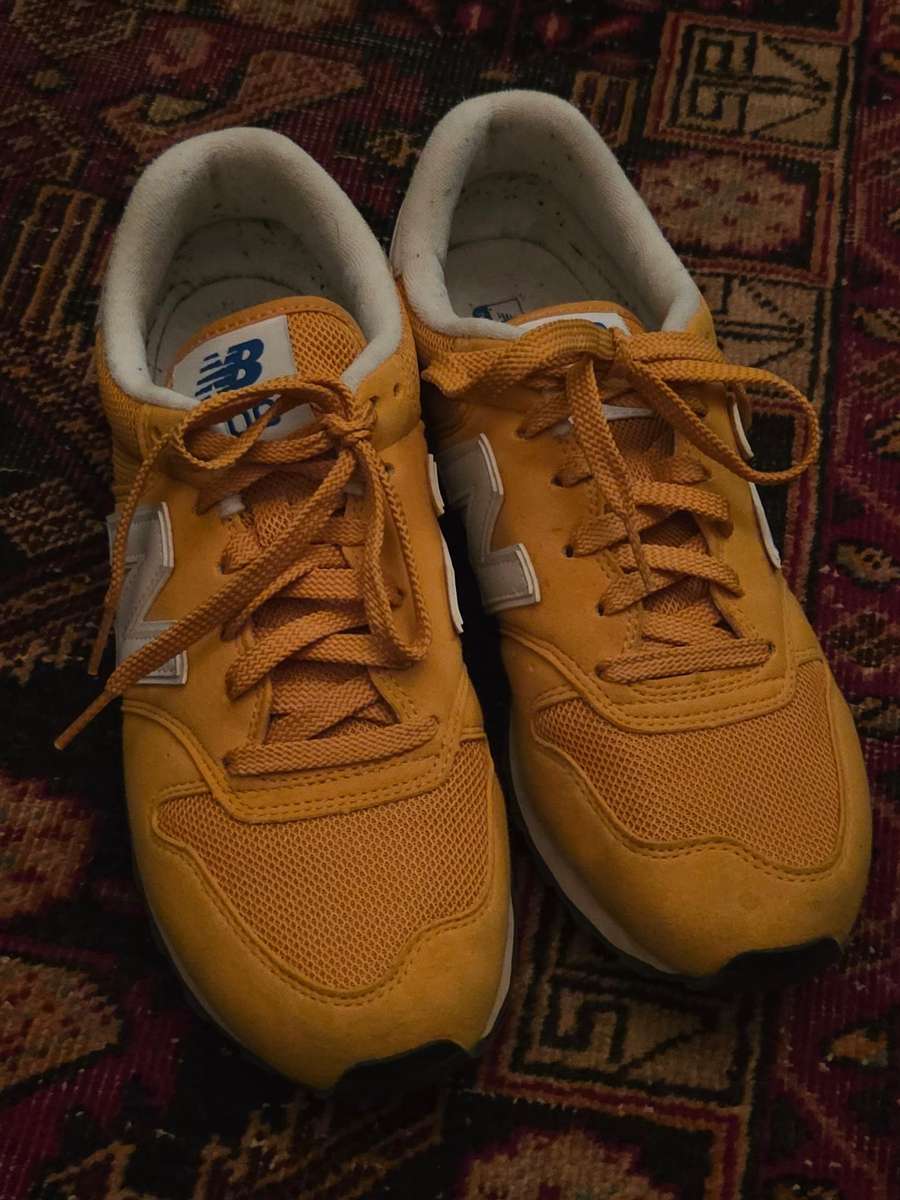 Mustard Yellow New Balance 500 Sneakers - Size 6.5