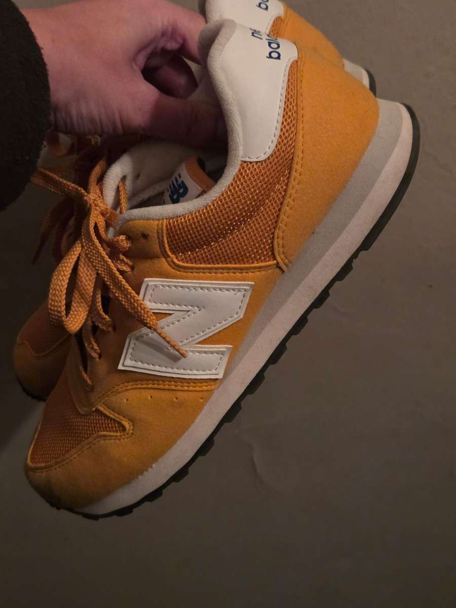 Mustard Yellow New Balance 500 Sneakers - Size 6.5