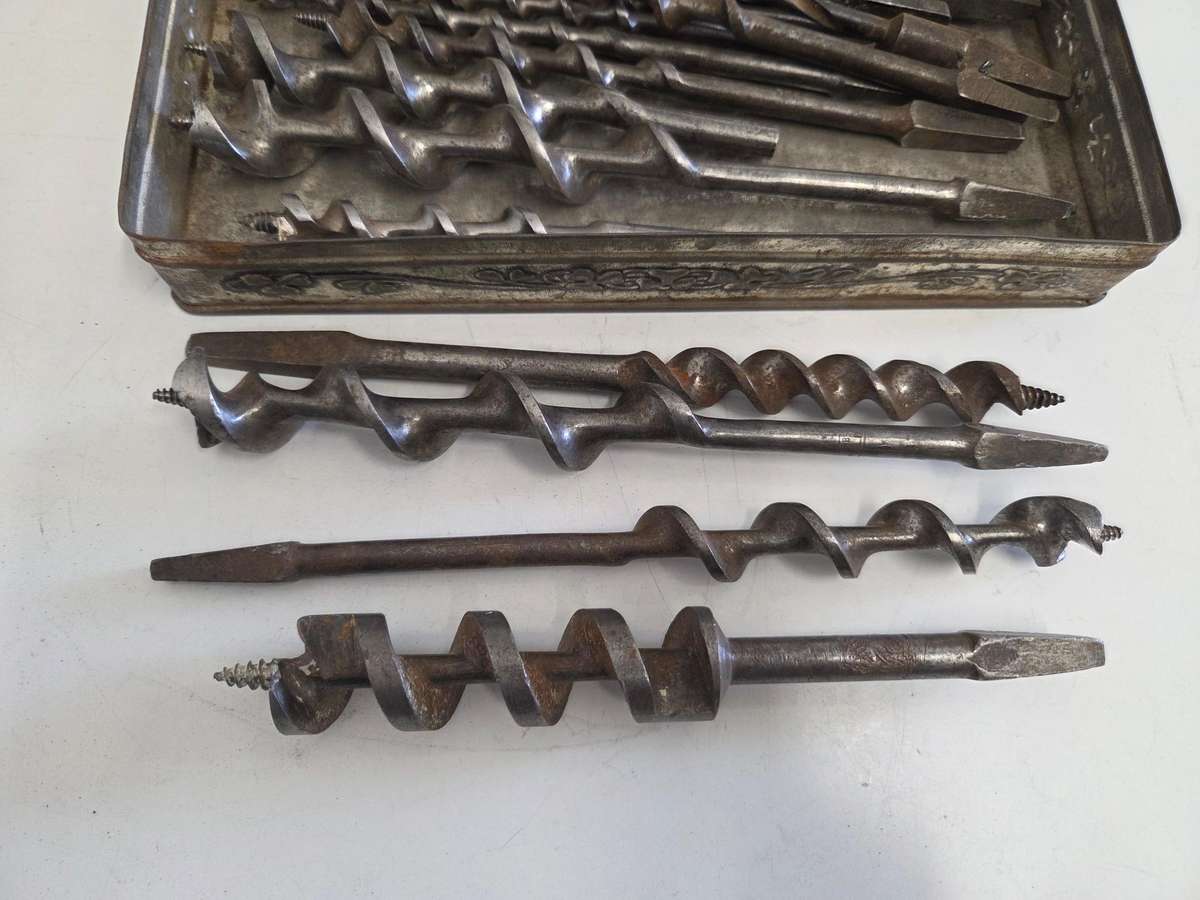 Vintage tin filled with vintage drill bits - see pictures