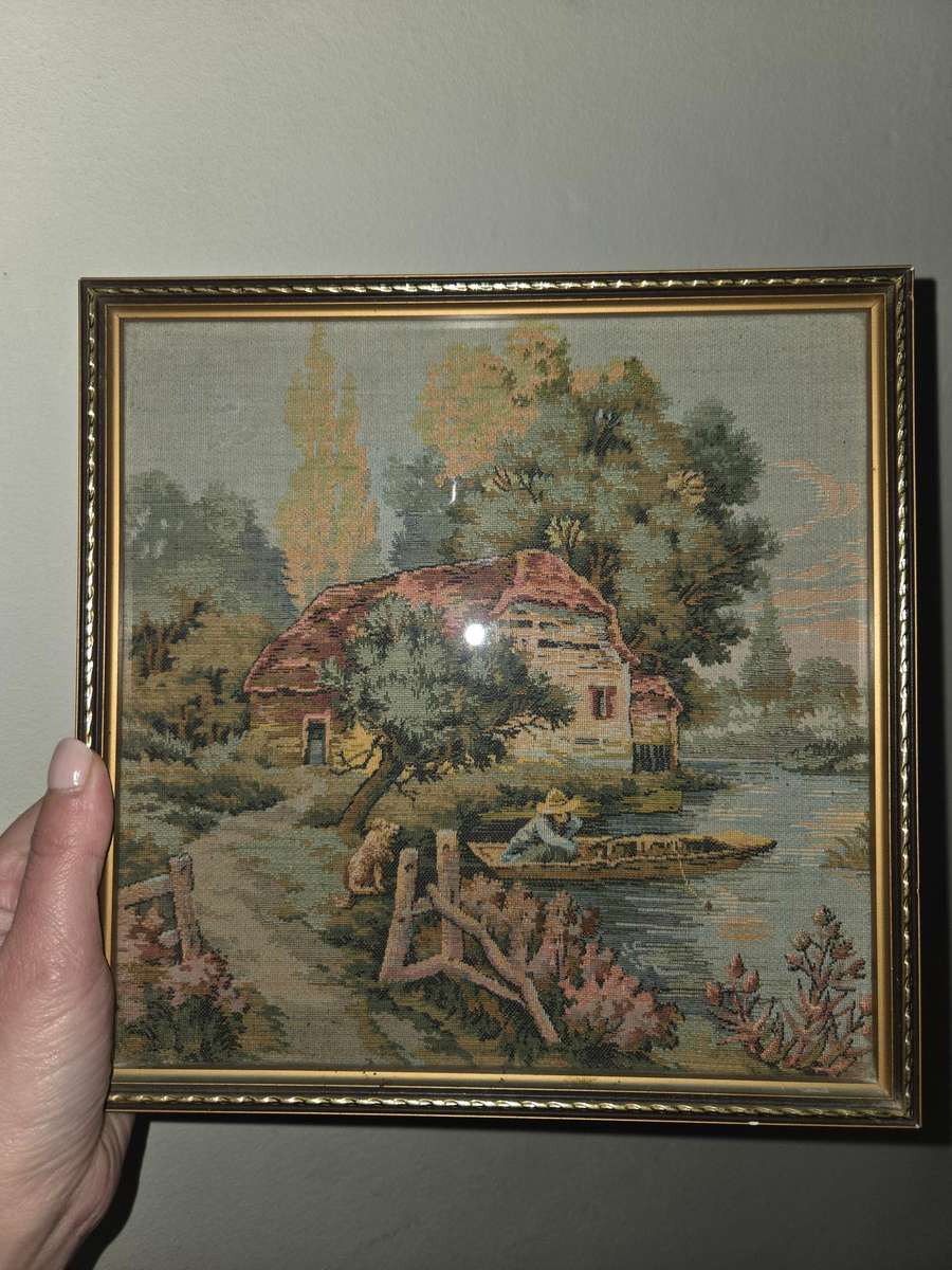 Framed Vintage Tapestry Art Size - 24.5cm x 24.5cm