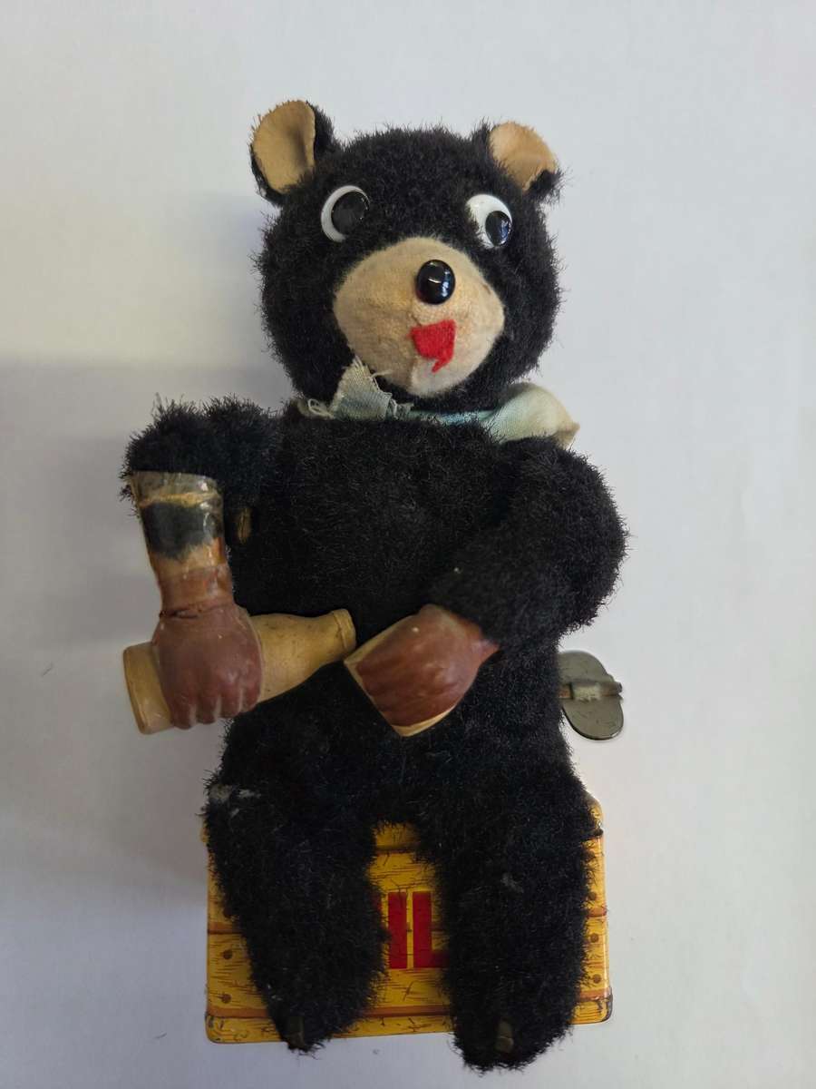 Vintage 1050's Nomura wind up bear - See pictures for condition