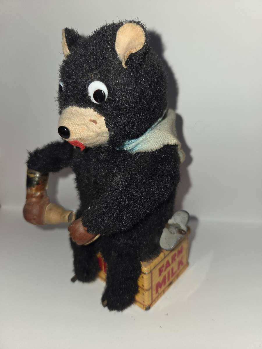 Vintage 1050's Nomura wind up bear - See pictures for condition