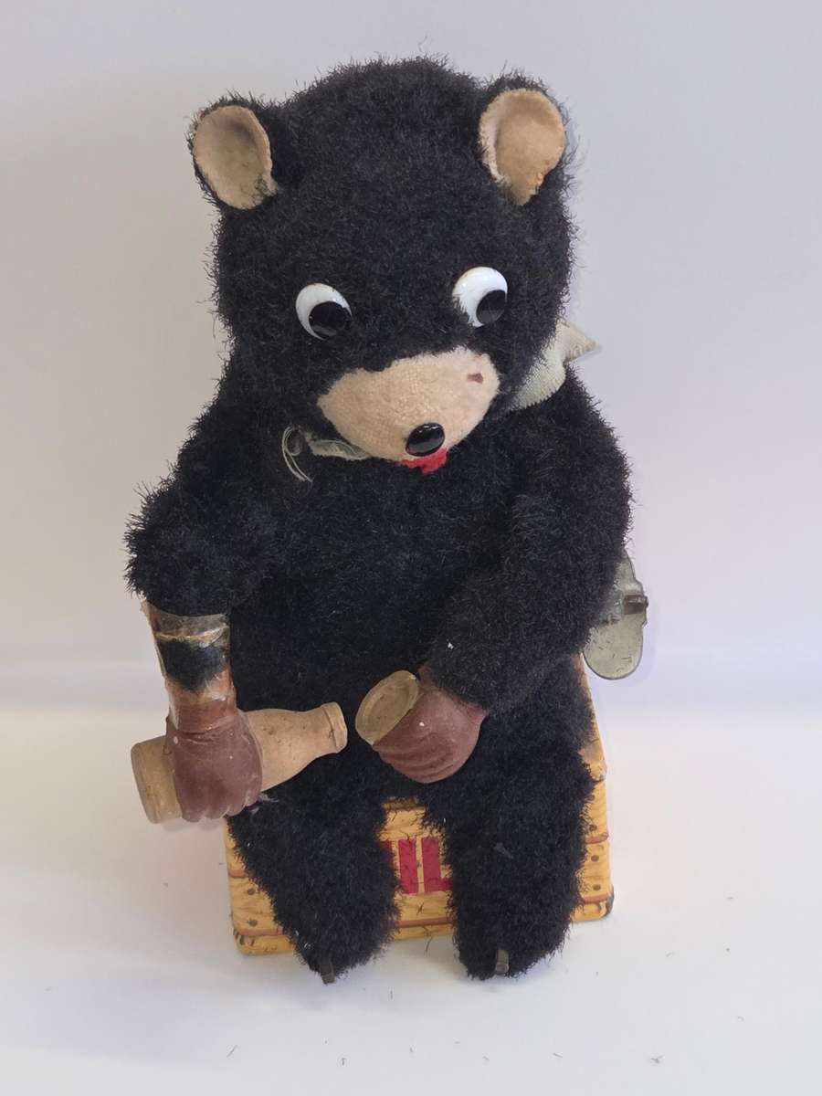 Vintage 1050's Nomura wind up bear - See pictures for condition