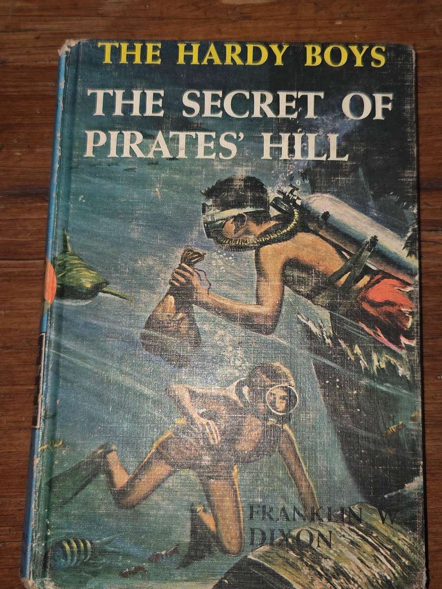 The Hardy Boys - The Secret of Pirates' Hill - Franklin W. Dixon
