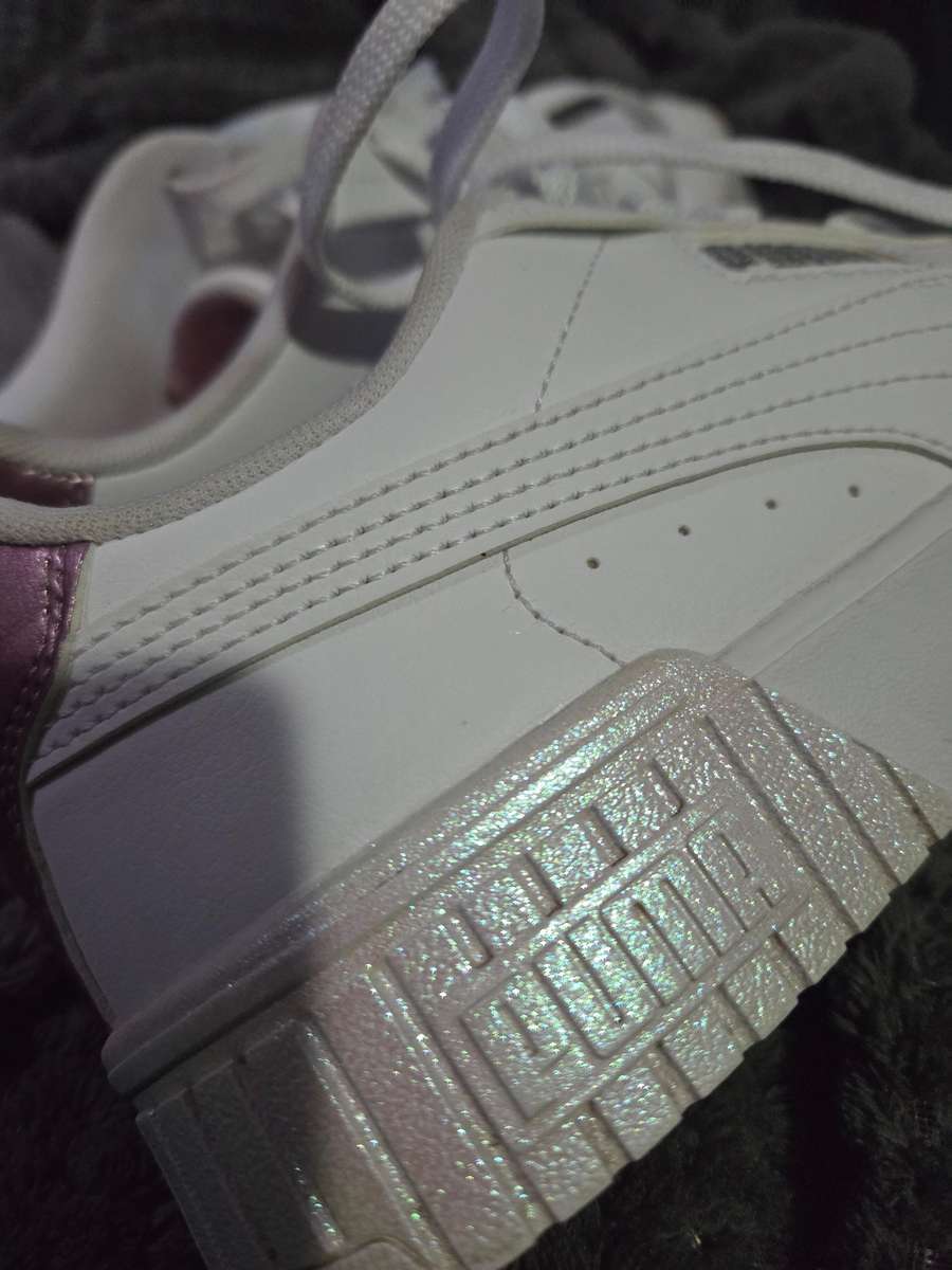 Puma Sneakers - Size 7