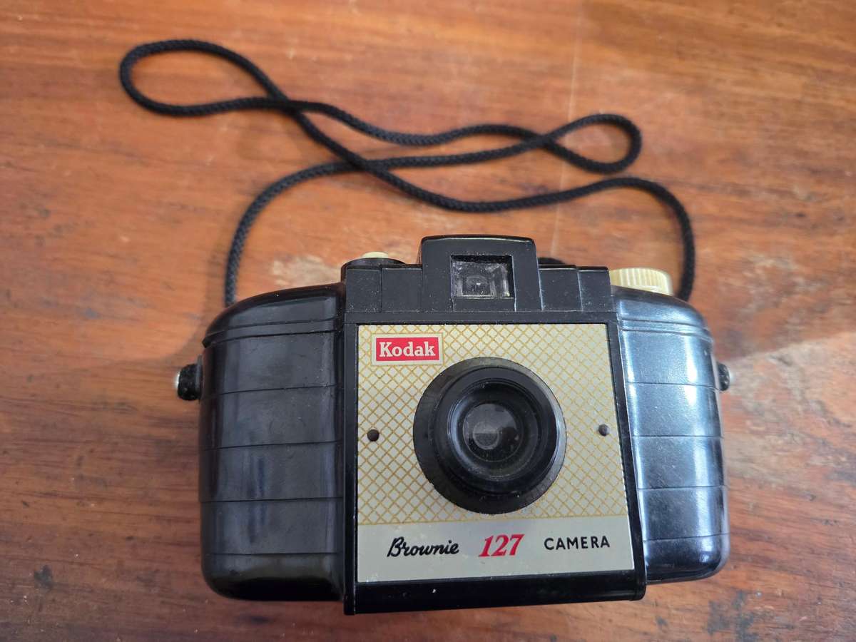 Kodak Brownie 127 Camera - Not tested