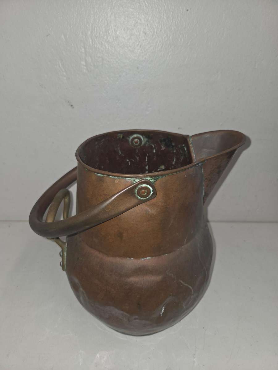Beautiful Large Vintage Brass / Copper Jug with two handles - Lots of character Height - 25cm