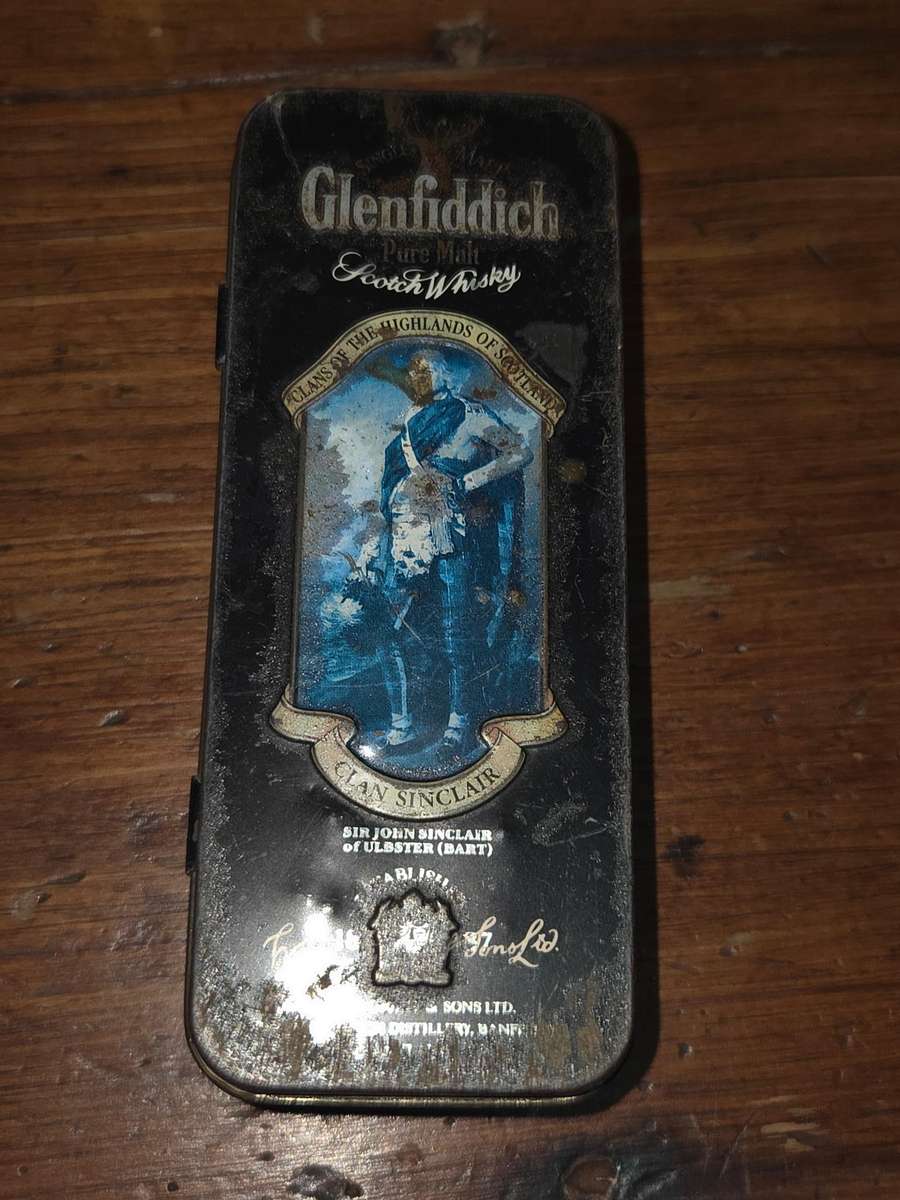 Small Glenfiddich Scotch Whiskey Tin